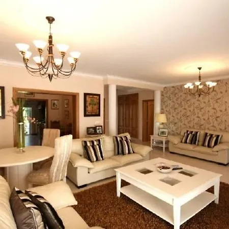 Vale Do Garrao Sleeps 8 Pool Air Con Wifi فيلة
