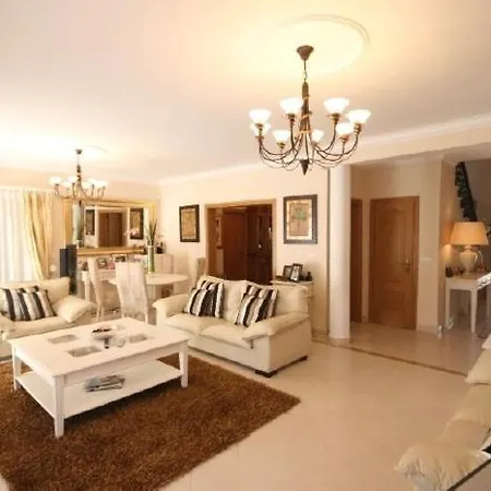 فيلة Vale Do Garrao Sleeps 8 Pool Air Con Wifi كينتا دو لاغو