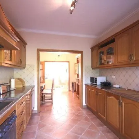 Vale Do Garrao Sleeps 8 Pool Air Con Wifi Villa *